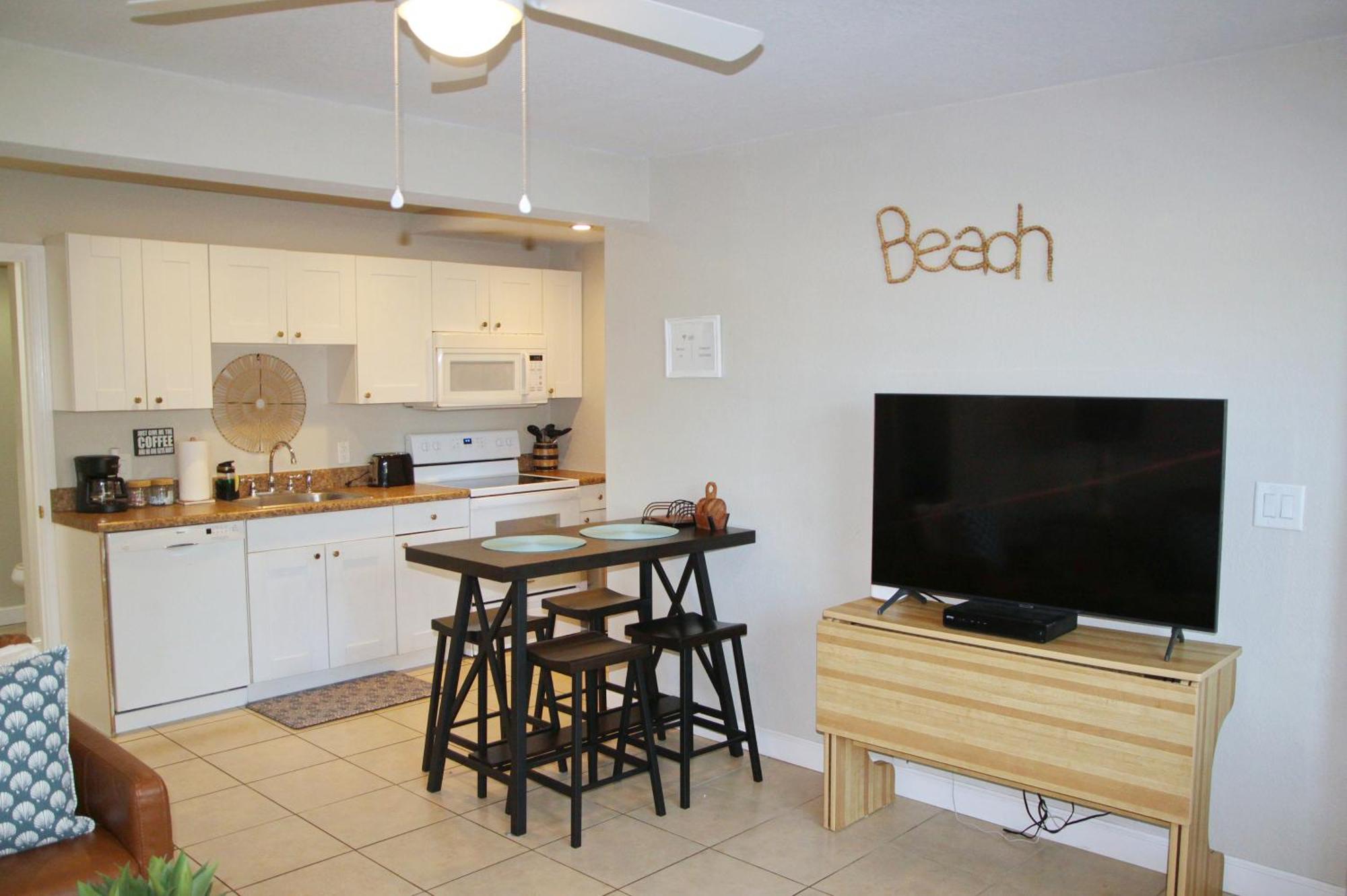 Naples Park Oasis - Cozy Two Bedroom Apartment Kültér fotó