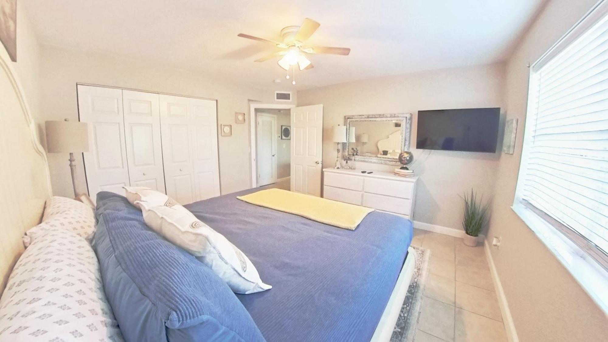 Naples Park Oasis - Cozy Two Bedroom Apartment Kültér fotó